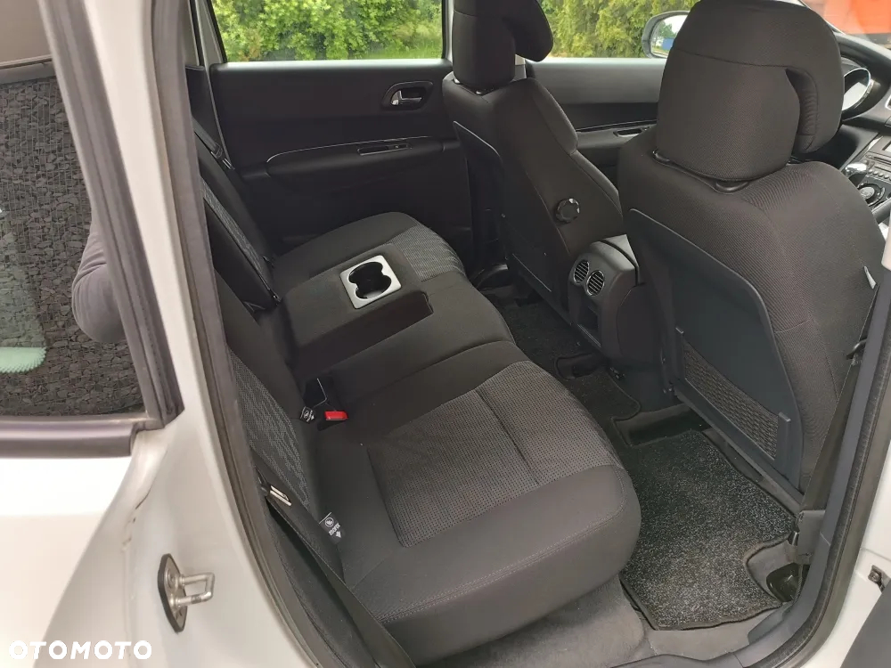 Peugeot 3008 - 10