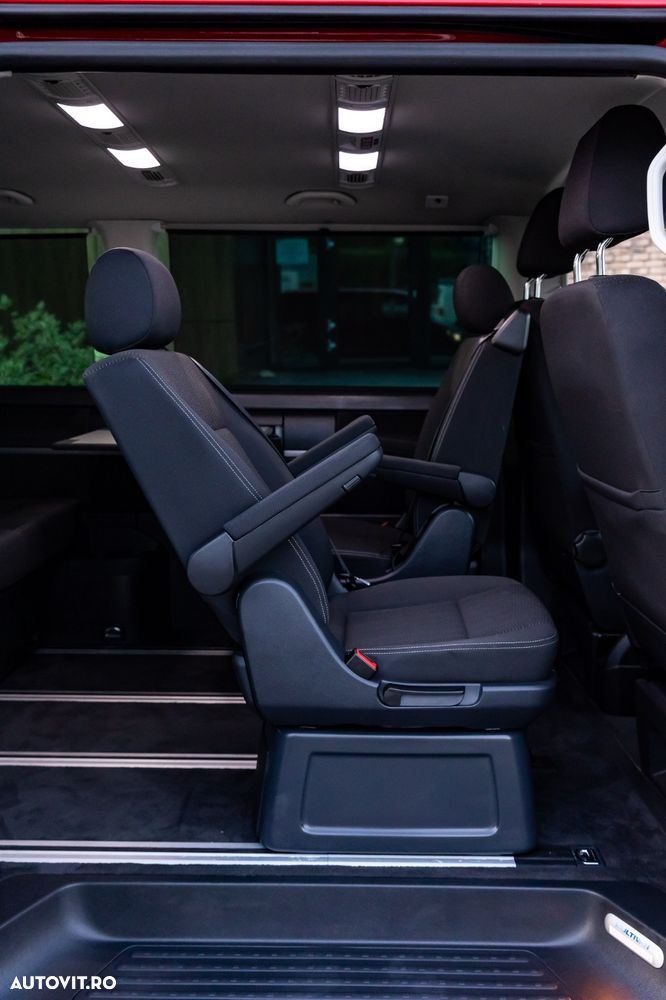 Volkswagen Multivan - 28