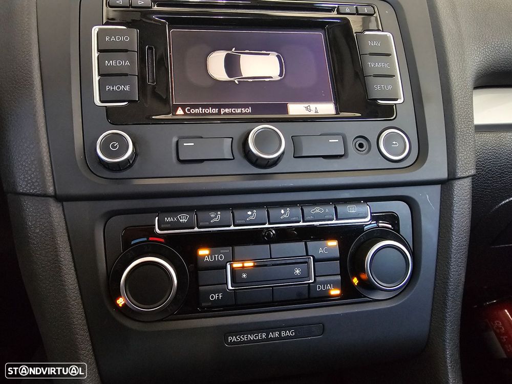 VW Golf 1.6 TDi DPF BlueMotion Comfortline - 19