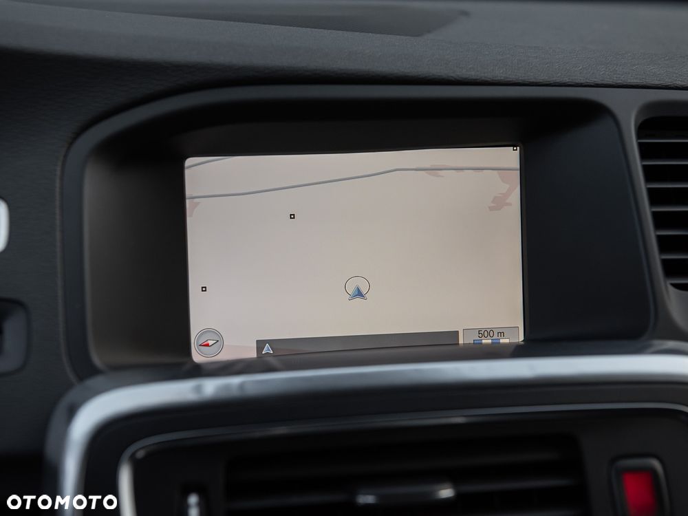 Volvo V60 T6 AWD R-Design - 24