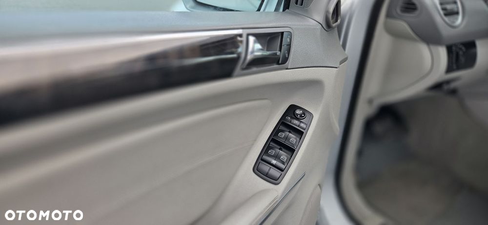 Mercedes-Benz ML 320 CDI 4Matic 7G-TRONIC DPF Edition 10 - 31