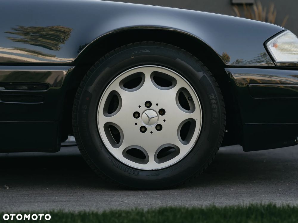 Mercedes-Benz SL 320 - 23