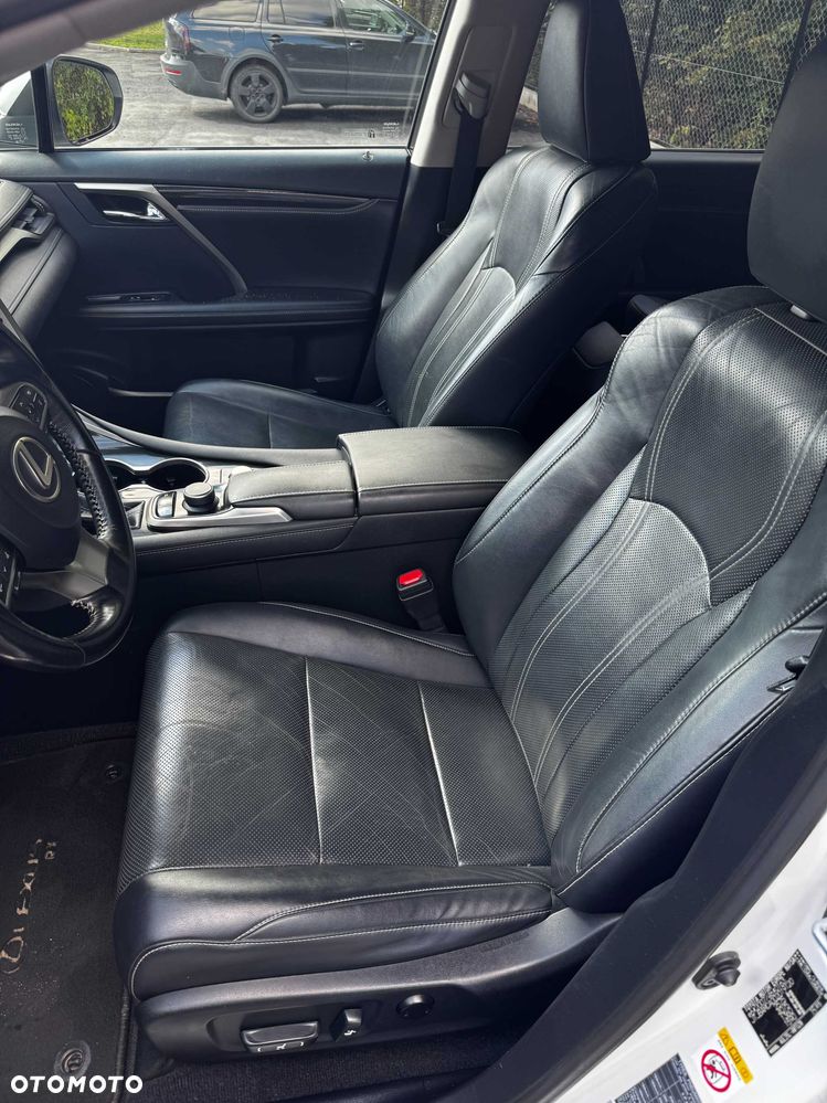 Lexus RX - 6