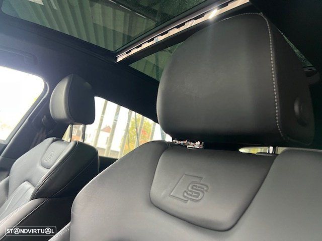 Audi Q8 e-Tron Sportback 55 quattro S line - 10