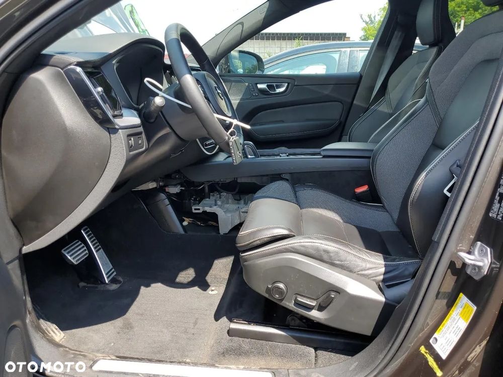 Volvo XC 60 B6 B AWD Geartronic RDesign - 8