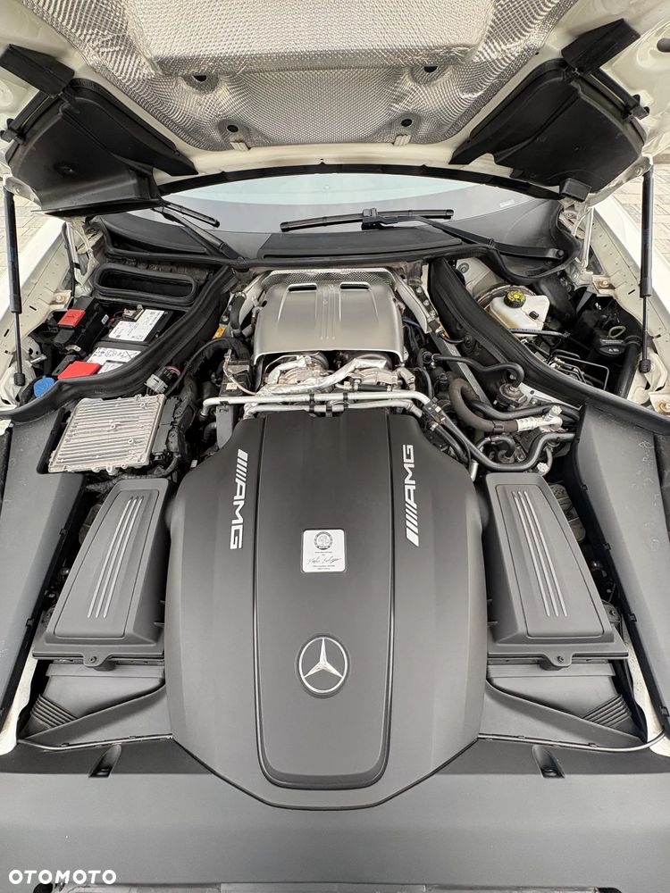 Mercedes-Benz AMG GT - 19