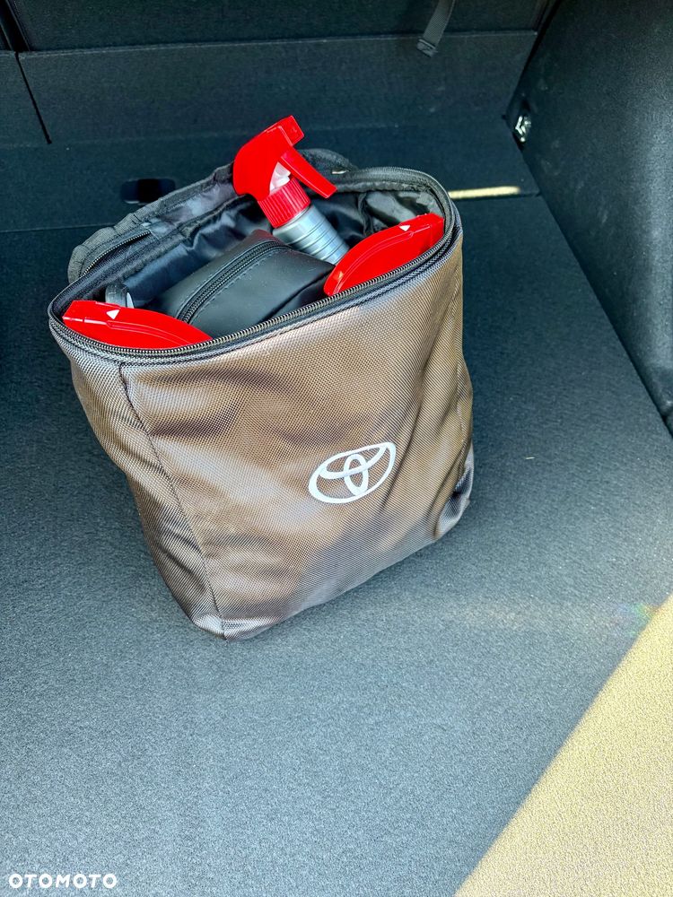 Toyota Corolla - 12
