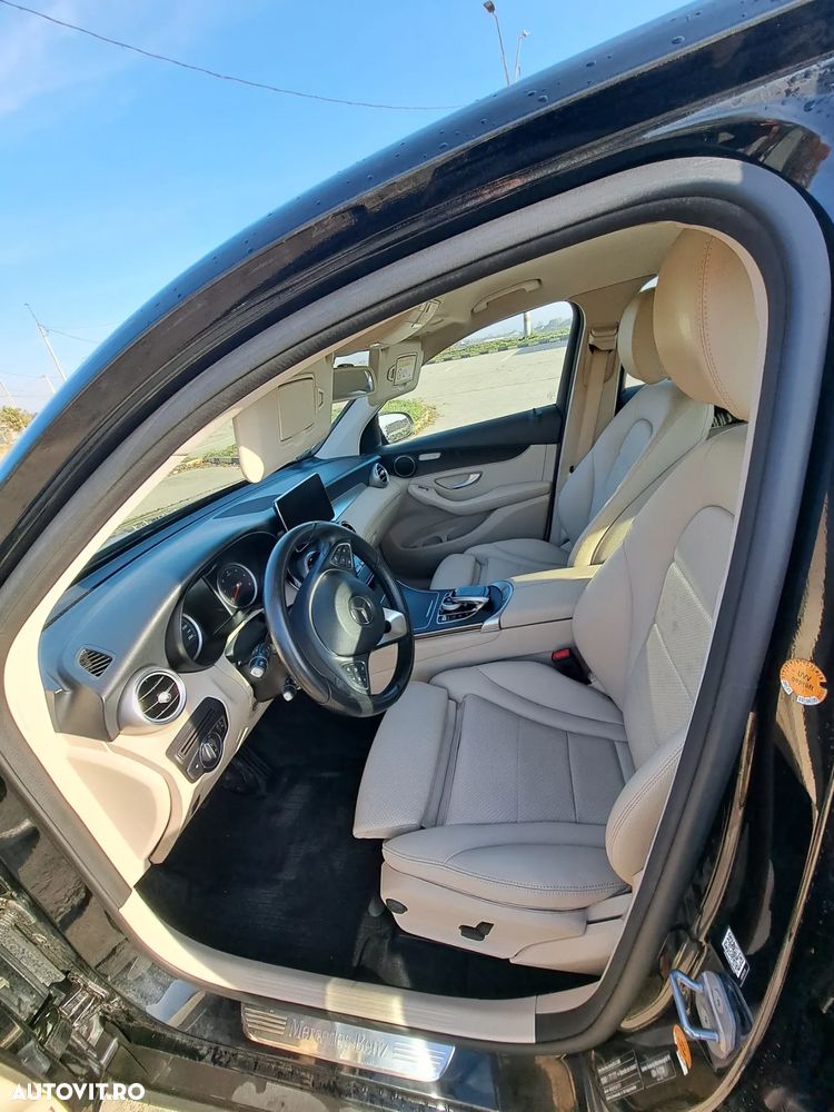 Mercedes-Benz GLC 220 d 4Matic 9G-TRONIC AMG Line - 15