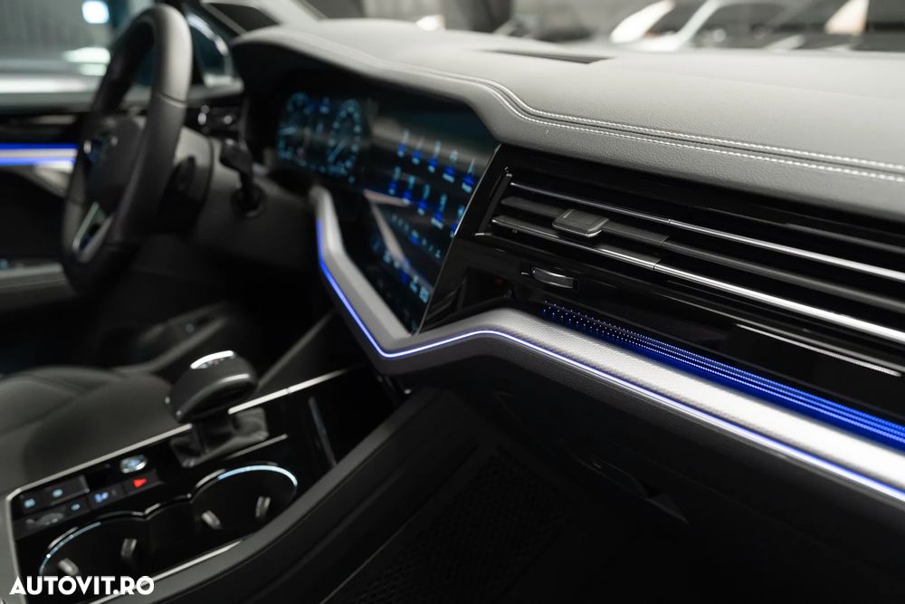 Volkswagen Touareg V6 TDI 4MOTION R-Line - 33