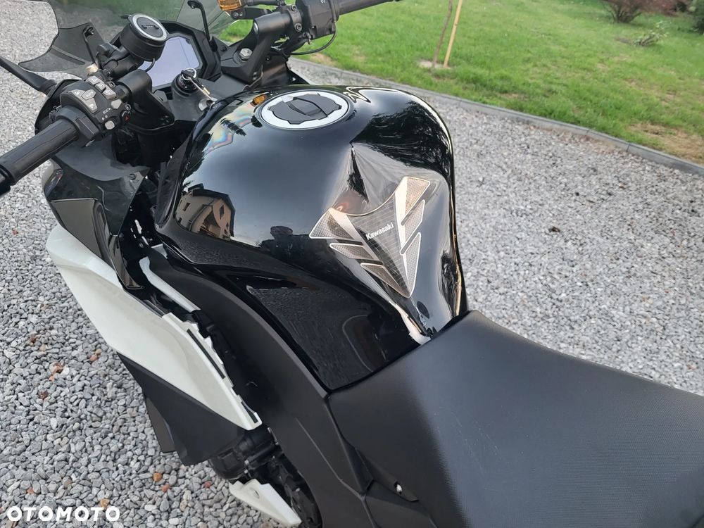 Kawasaki Ninja 1000 SX - 14