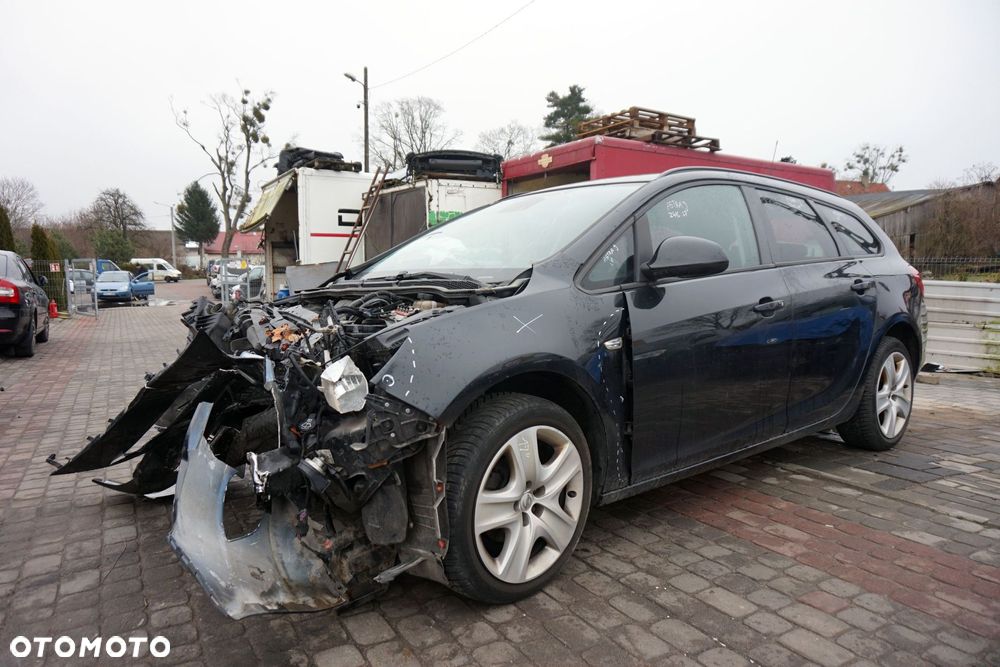 OPEL ASTRA IV J KOMBI 2011 Z41C 1.4 16V A14XER 100KM F17 419 CZARNY na części - 1