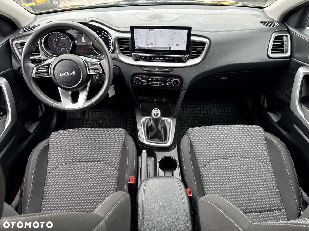 Kia Ceed 1.5 T-GDI M - 16