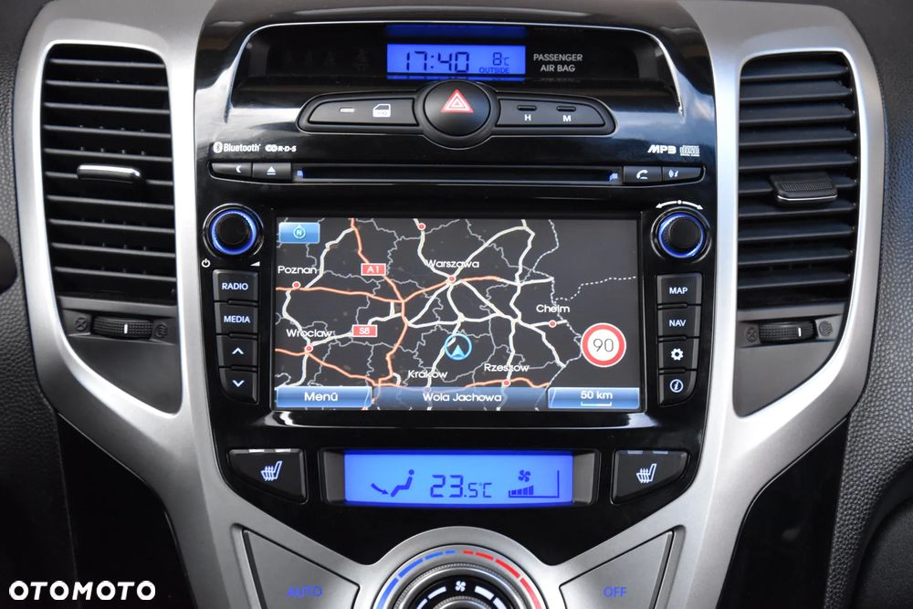 Hyundai ix20 1.4 blue YES - 25