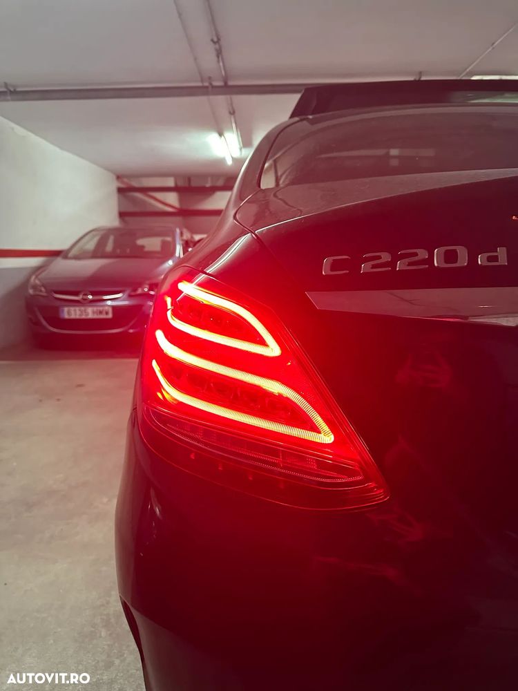 Mercedes-Benz C 220 d 4MATIC 9G-TRONIC - 10