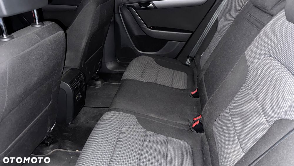 Volkswagen Passat 2.0 TDI BlueMotion Technology Comfortline - 16