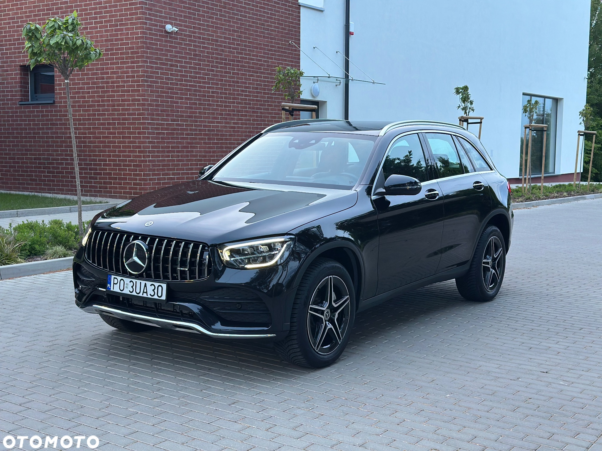Mercedes-Benz GLC 300 de 4Matic 9G-TRONIC AMG Line Plus - 2