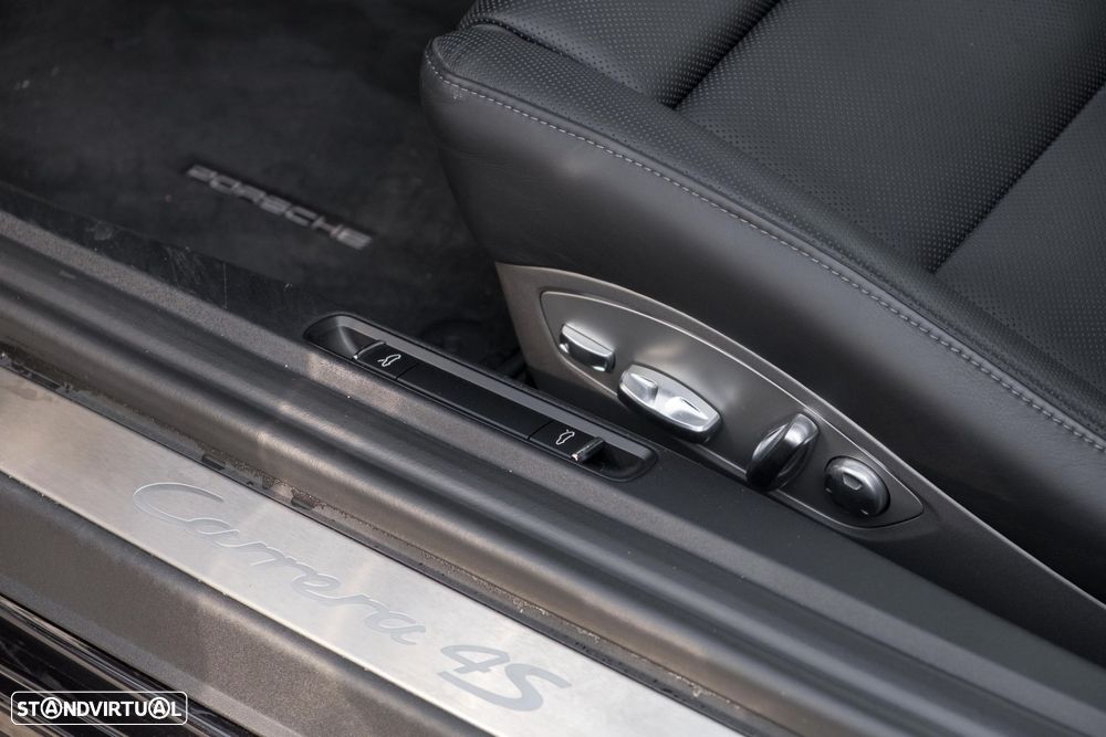 Porsche 911 (991) Carrera 4 S PDK - 15