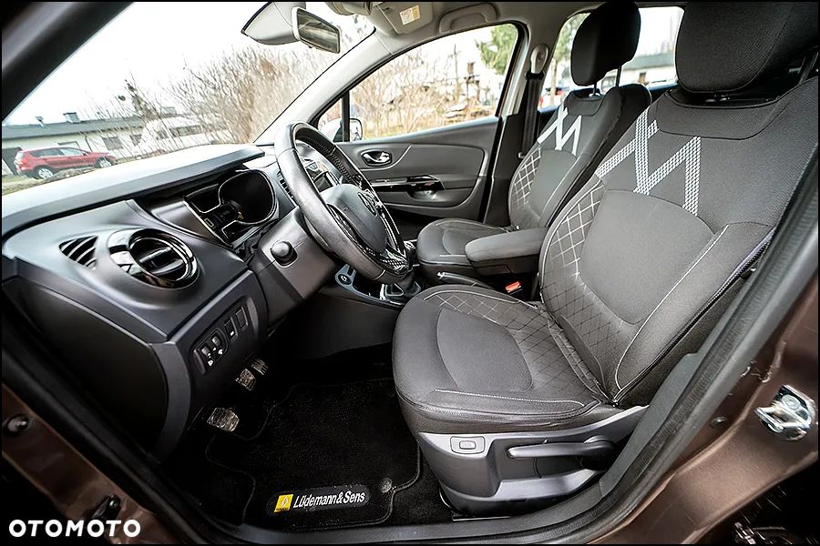 Renault Captur - 32