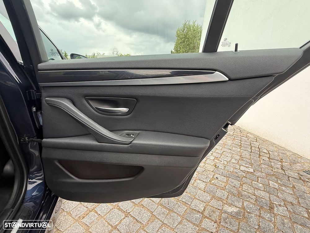 BMW 520 d EfficientDynamics - 29