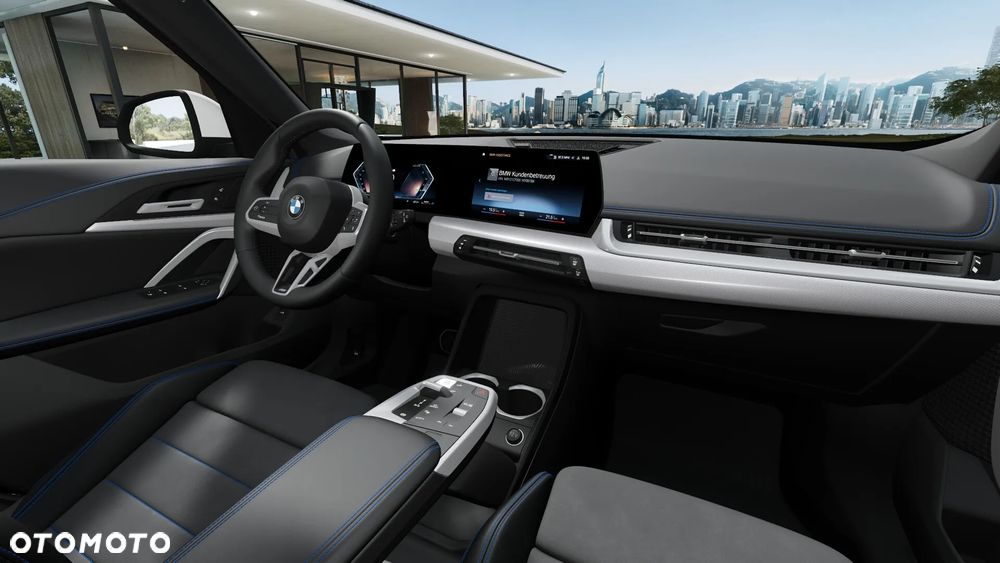 BMW X1 sDrive18i - 11