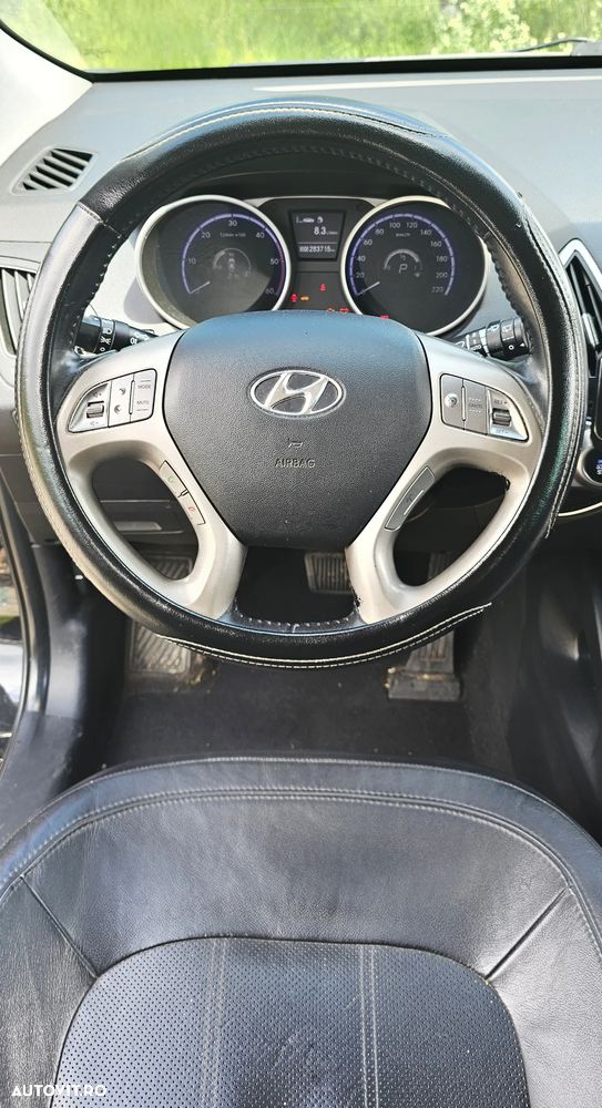 Hyundai ix35 2.0 CRDI 4WD Automatik Style Heat - 11