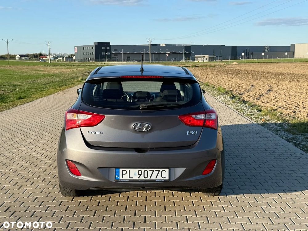 Hyundai i30 1.4 Classic + - 4