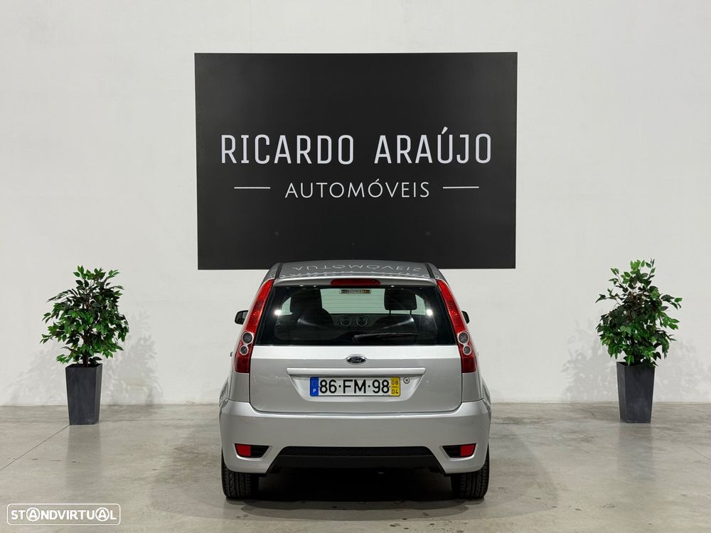 Ford Fiesta 1.25 Trend - 14