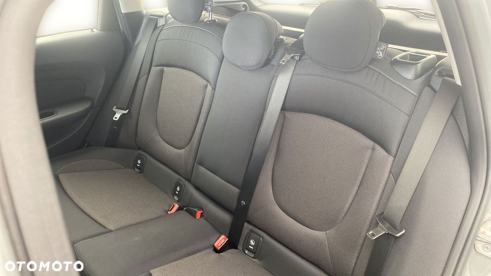 MINI Clubman One - 12