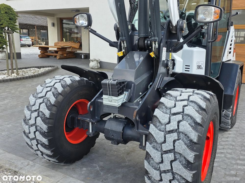 Bobcat Bobcat Ładowarka kołowa Bobcat L 85 jak nowa sprowadzona z Niemiec zadbana łyżka widły serwisowana Cat kamera - 14