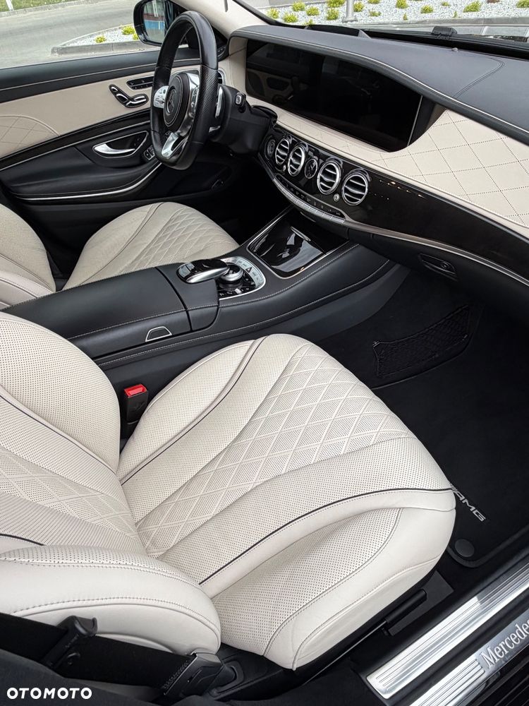 Mercedes-Benz Klasa S 560 4-Matic L 9G-TRONIC - 11