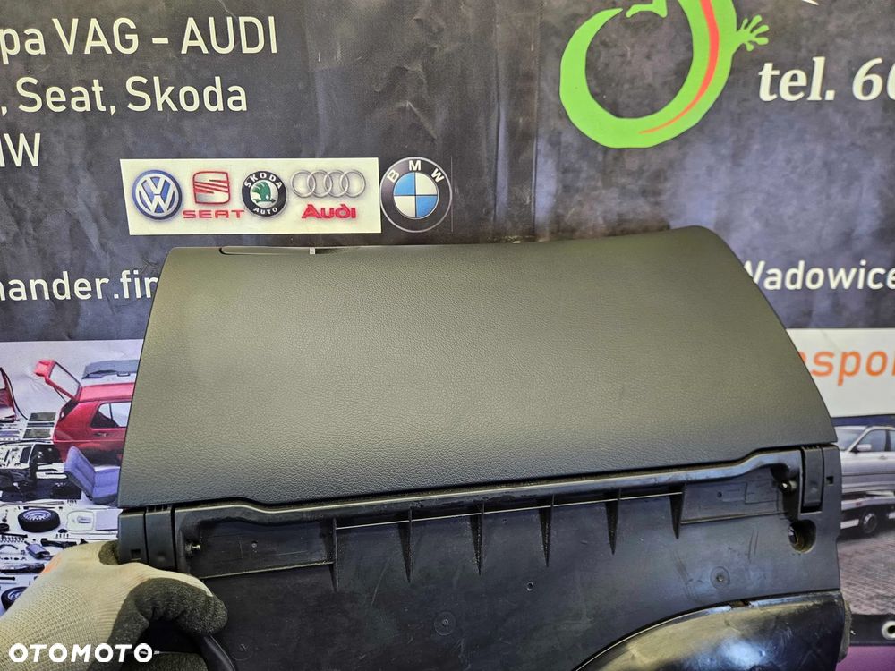 Schowek Pasażera 8E1857035 C Osłona Klapa Ciemny Soul Europa Audi A4 B6 B7 Seat Exeo - 23