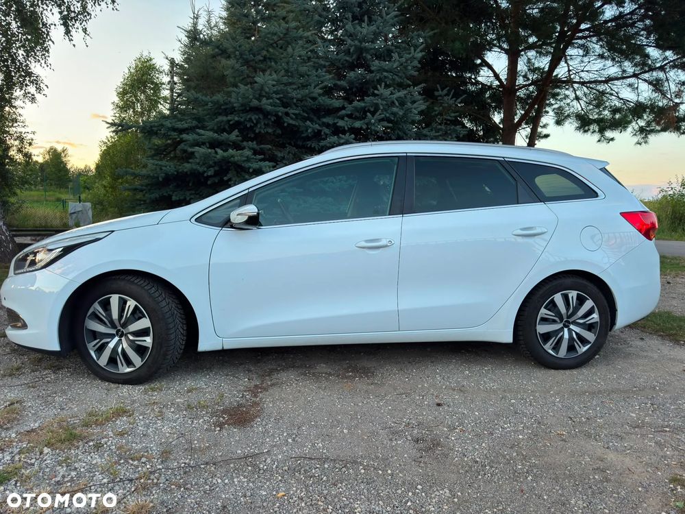 Kia Ceed - 24