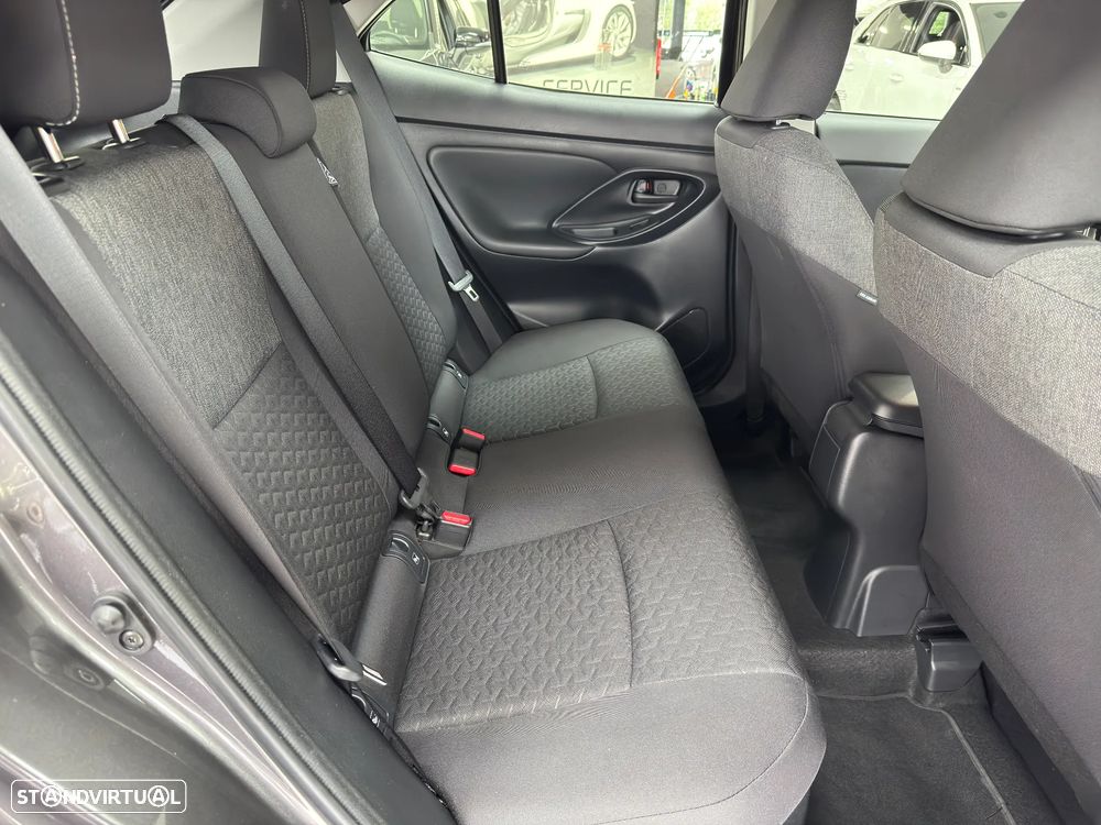 Toyota Yaris Cross 1.5 HDF Exclusive - 25