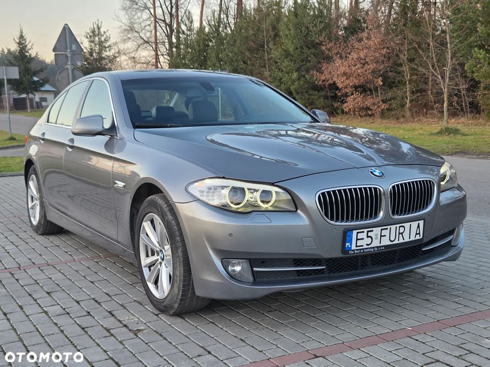 BMW Seria 5 520d xDrive Luxury Line - 3