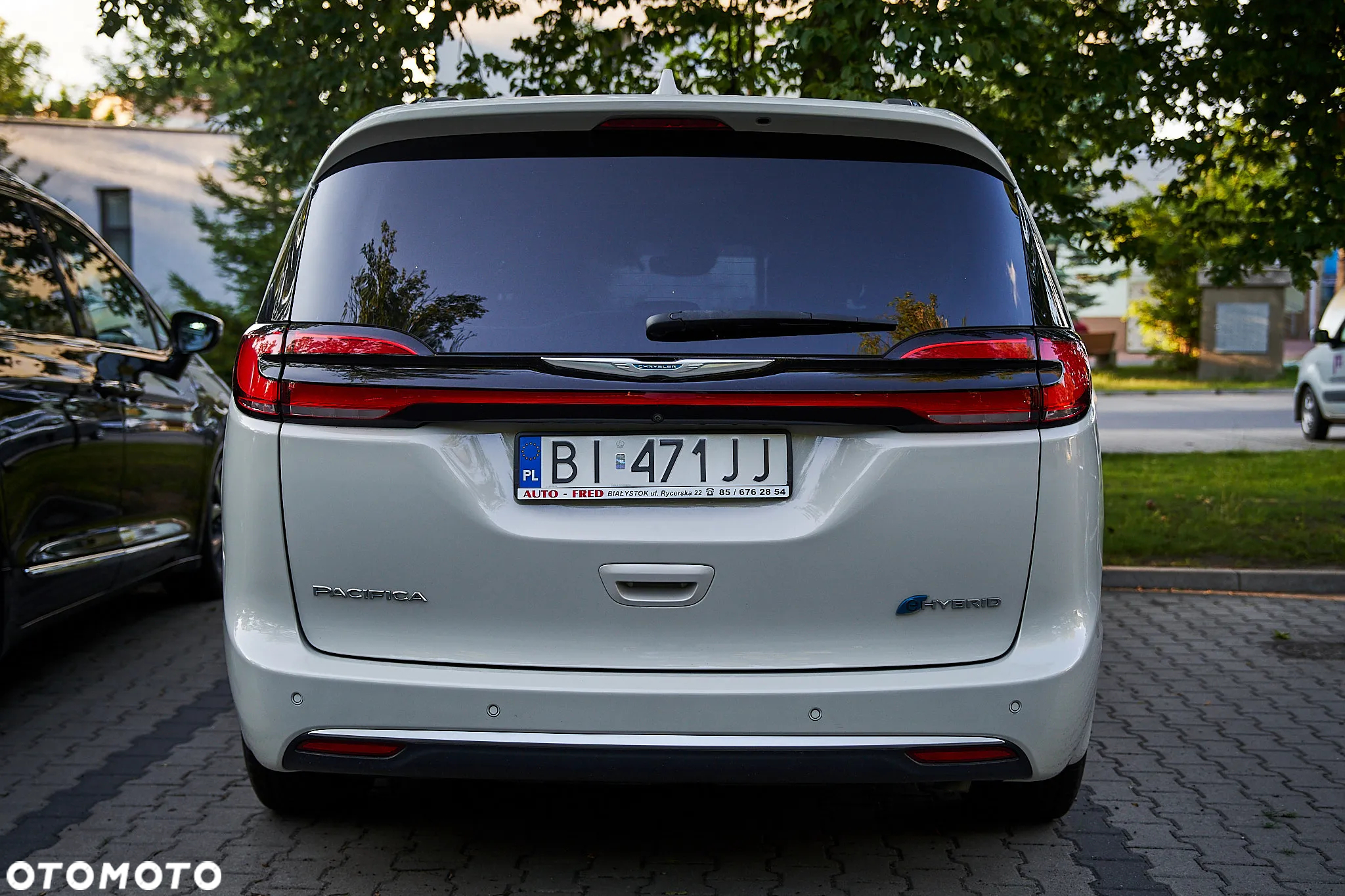 Chrysler Pacifica - 20