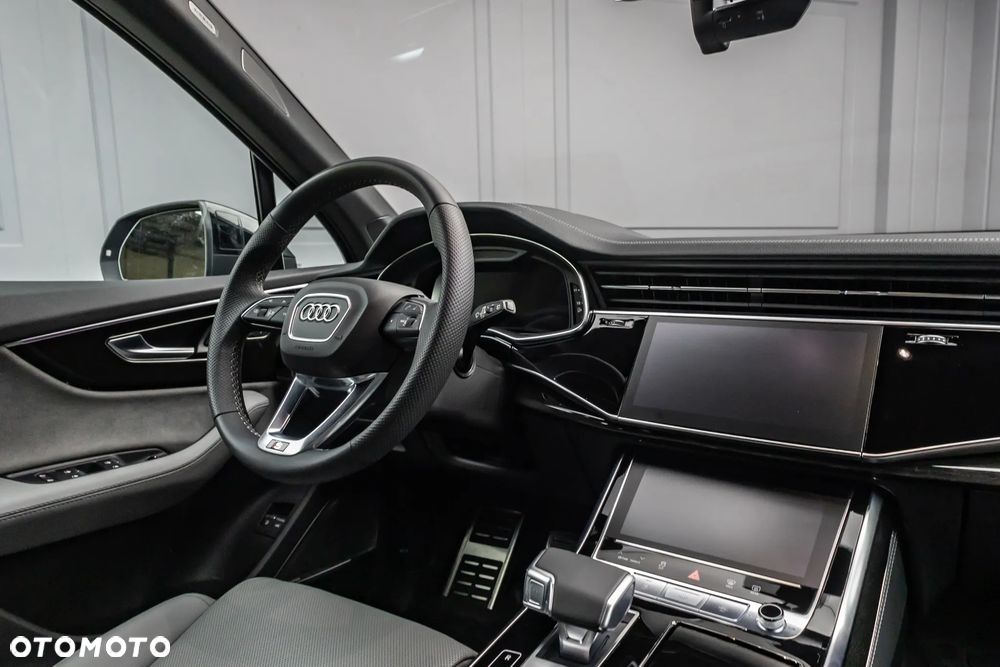 Audi Q7 60 TFSI e PHEV Quattro S Line Tiptr - 6