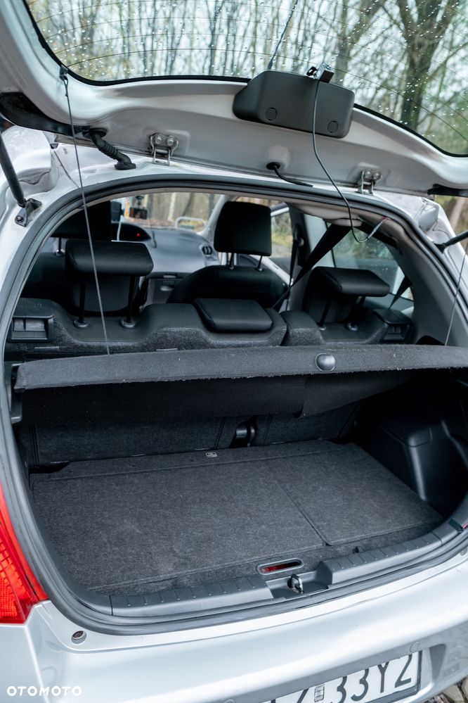 Toyota Yaris - 14