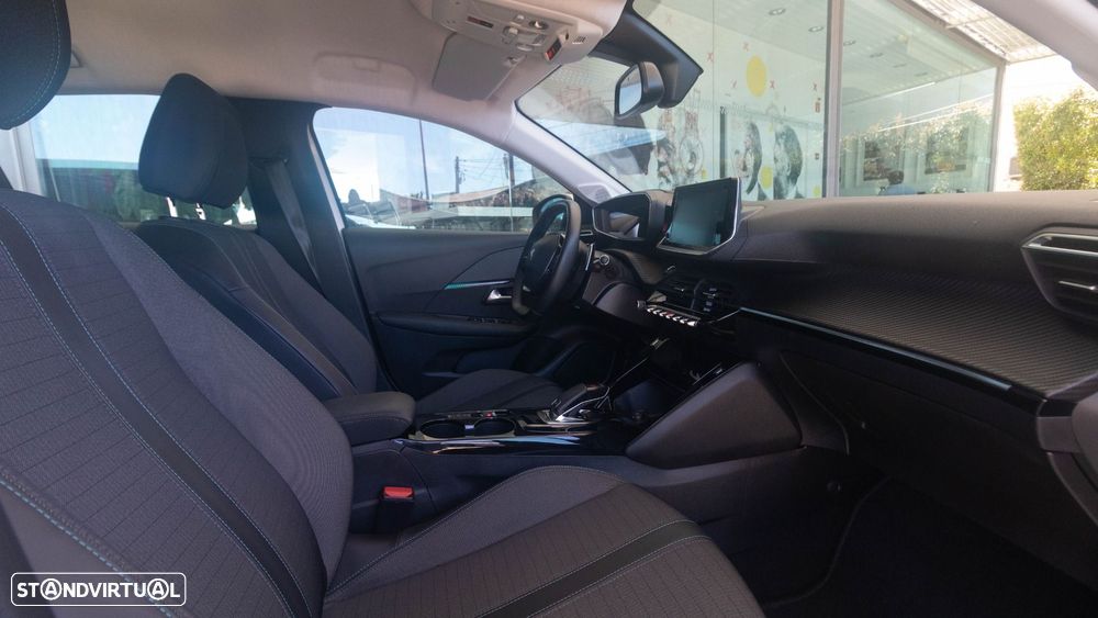 Peugeot 208 1.2 PureTech Allure EAT8 - 10