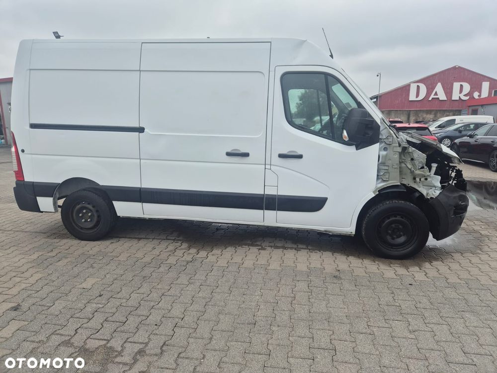 Nissan nv400 - 3