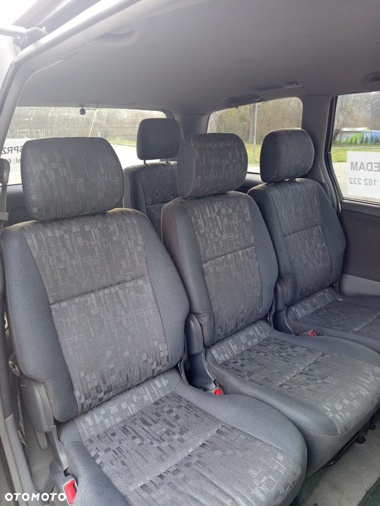 Toyota Previa - 7