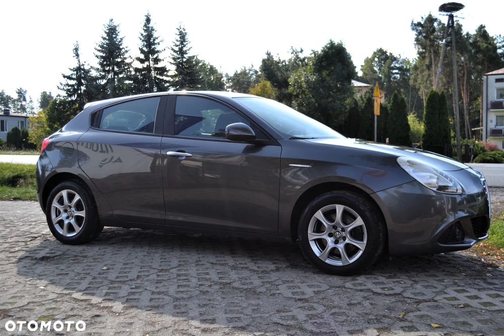 Alfa Romeo Giulietta 2.0 JTDM Veloce TCT - 1