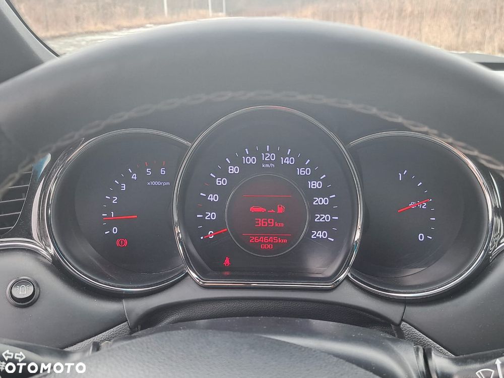 Kia Ceed 1.6 CRDi GT Line - 11