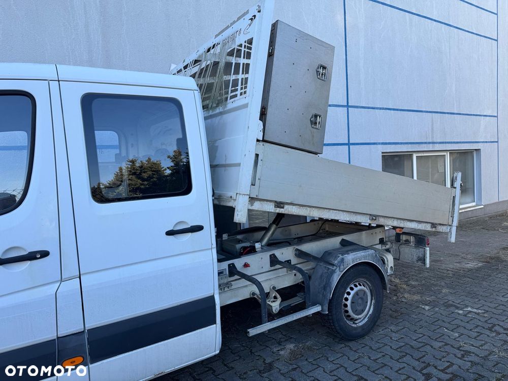 Mercedes-Benz Sprinter - 11