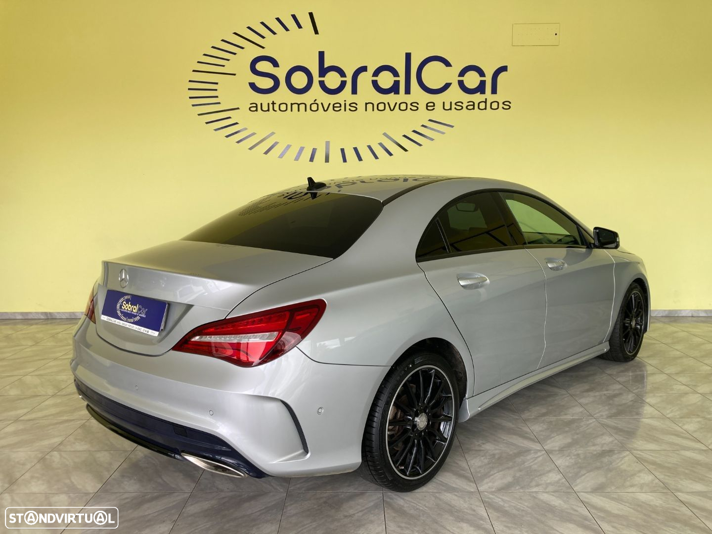 Mercedes-Benz CLA 180 d AMG Line - 2