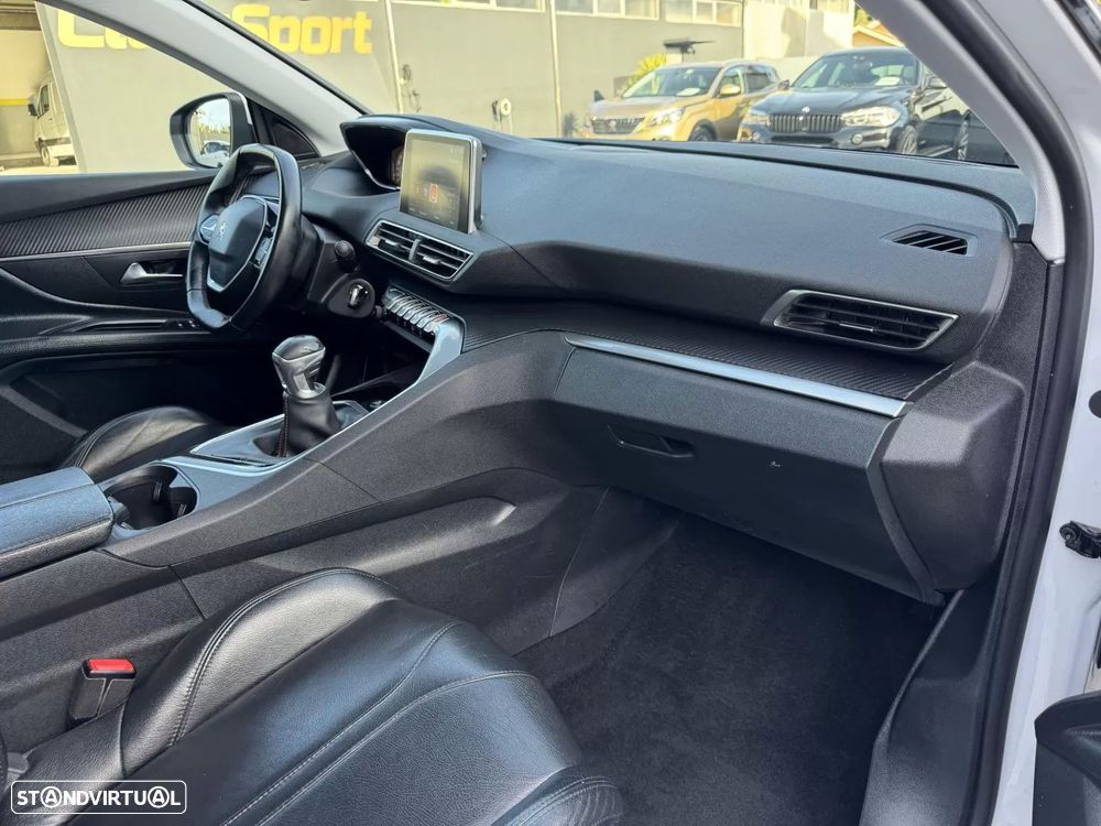 Peugeot 5008 1.2 PureTech Allure - 51