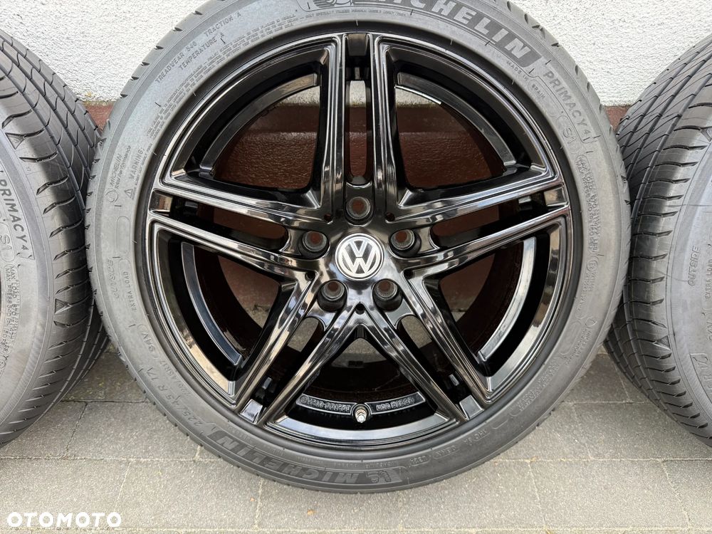 225 45 17 / Seat Leon VW Golf Caddy Touran Passat Skoda Octavia / 5x112 POLECAM 5G0 - 5