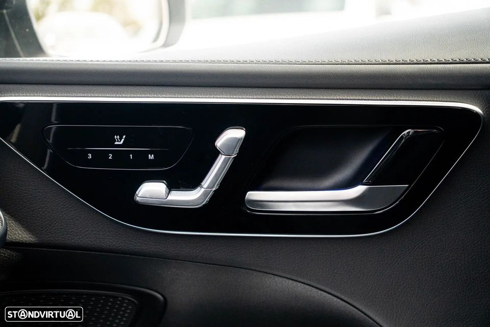 Mercedes-Benz C 300 d AMG Line - 14