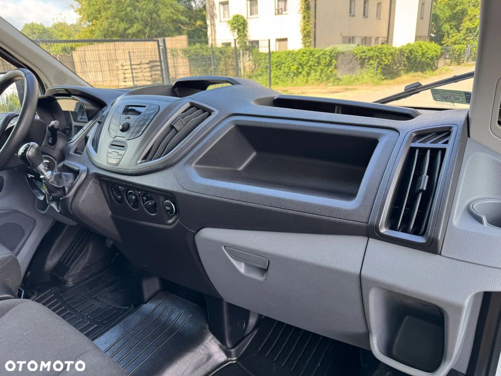 Ford Transit - 10