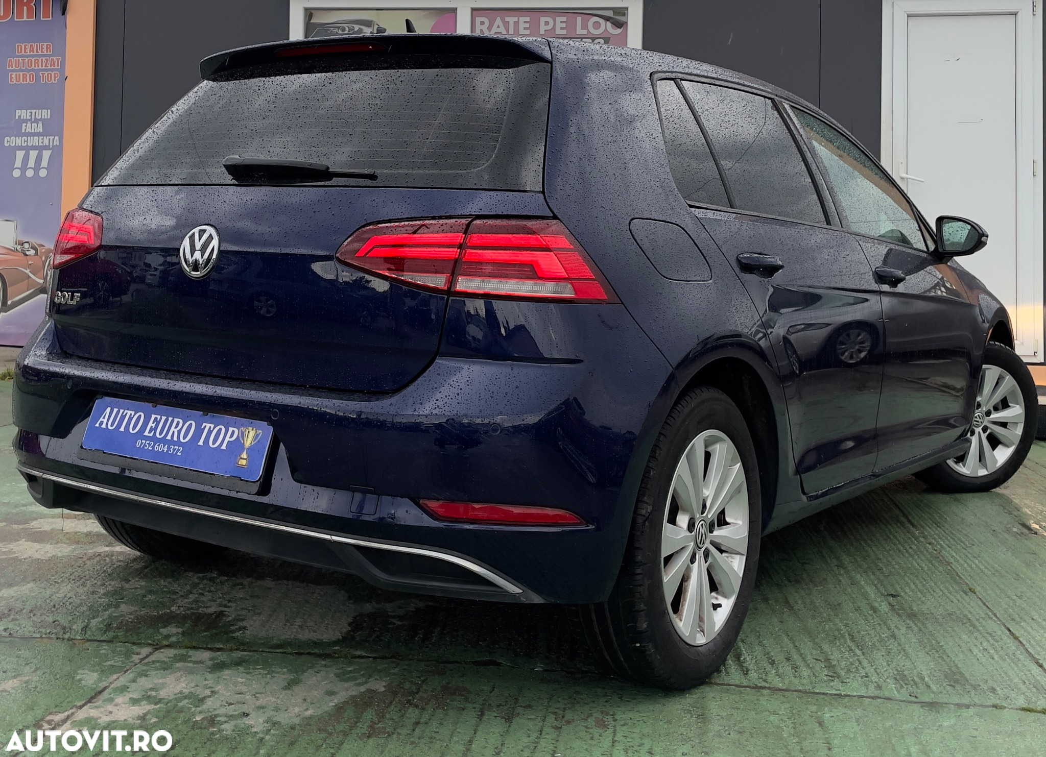 Volkswagen Golf 2.0 BlueTDI DSG Comfortline - 13