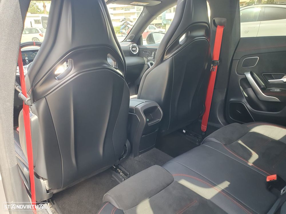 Mercedes-Benz CLA 45 AMG S 4Matic+ Speedshift 8G-DCT Line Premium - 24